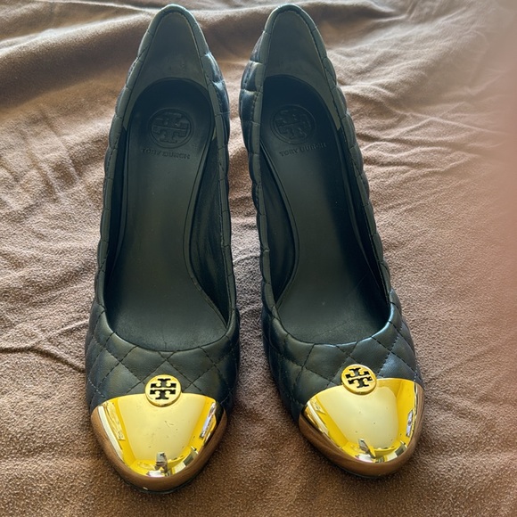 Preowned rare Tory Burch Navy Quilted Wedges 11 M. - Picture 2 of 12